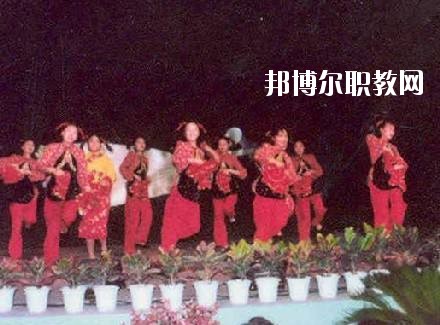 中國(guó)共產(chǎn)主義青年團(tuán)河南省團(tuán)校2021年招生辦聯(lián)系電話(huà)