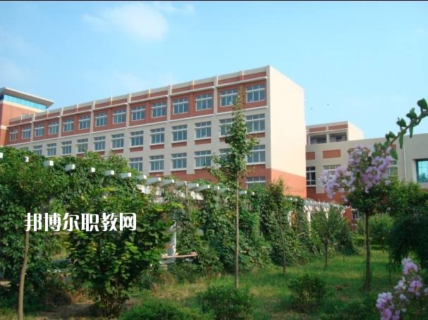 周口海燕職業中等專業學校2021年招生辦聯系電話