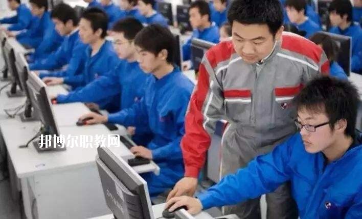 西華縣第一職業中等專業學校2021年招生辦聯系電話