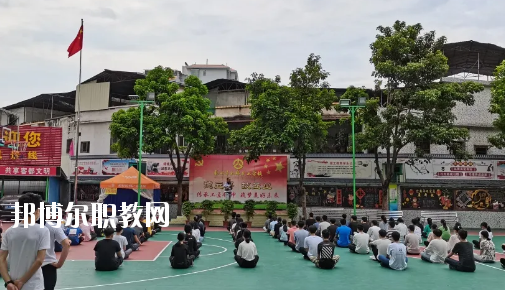 梅州機(jī)械技工學(xué)校2020年報(bào)名條件、招生要求、招生對(duì)象