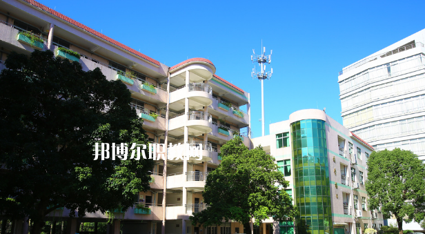 東莞經(jīng)濟(jì)貿(mào)易學(xué)校2020年學(xué)費(fèi)、收費(fèi)多少