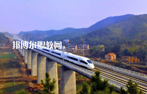 甘肅2021年讀高鐵學校可以考大學嗎