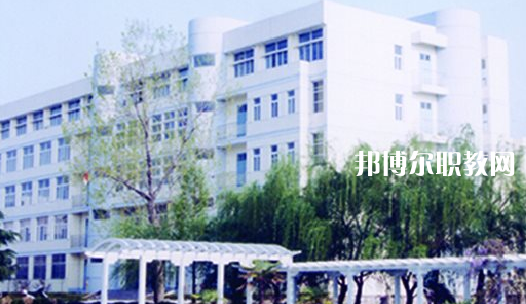 安慶市建筑工程學(xué)校2021年報名條件、招生要求、招生對象