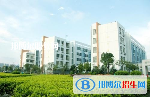 邢臺(tái)職教中心2018年報(bào)名條件、招生對(duì)象