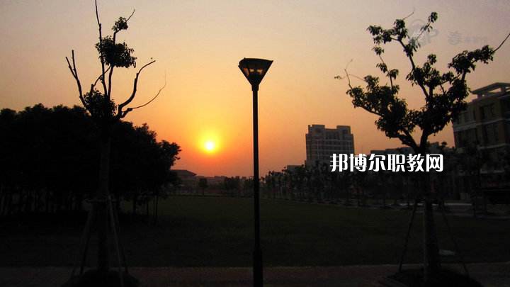 樂至縣回瀾職業中學2021年招生錄取分數線