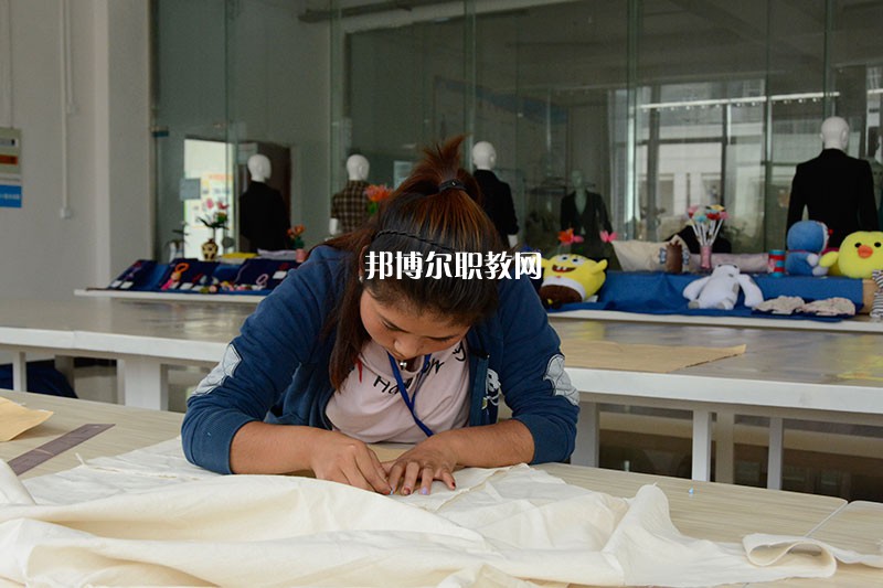 惠水中等職業學校2021年招生辦聯系電話