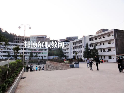 通?？h職業(yè)高級中學(xué)2021年招生錄取分?jǐn)?shù)線