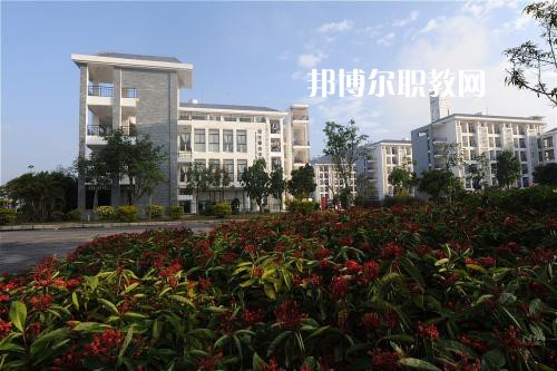 普洱農(nóng)業(yè)學(xué)校2021年報(bào)名條件、招生要求、招生對象
