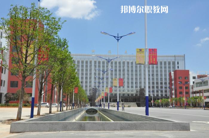 昆明醫(yī)藥職業(yè)技術(shù)學(xué)校2021年報(bào)名條件、招生要求、招生對(duì)象