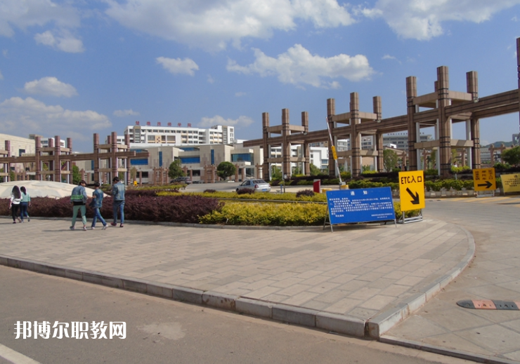 楚雄機(jī)械電子職業(yè)技術(shù)學(xué)校2021年報名條件、招生要求、招生對象