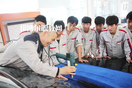 成都2021年汽修學校都有什么專業適合男生