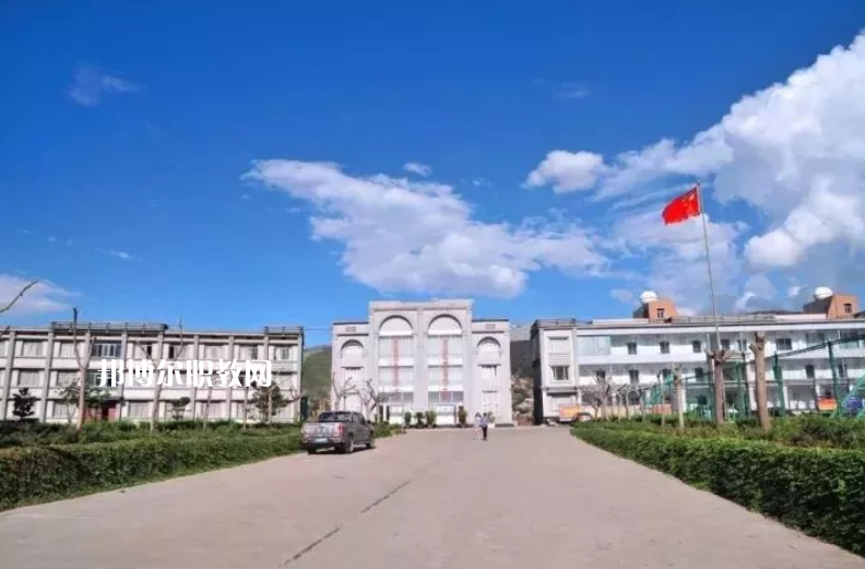 紅河財經學校怎么樣、好不好