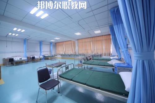 云南臨滄衛生學校地址在哪里
