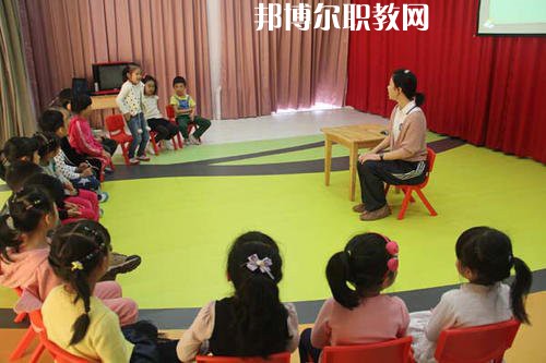 成都2021年學前教育學校有哪些專業適合女生