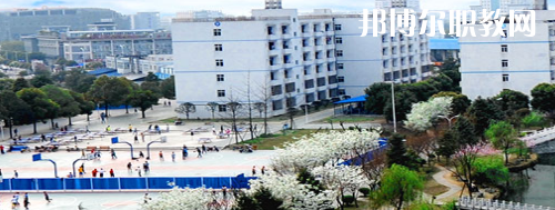 四川交通職業技術學院地址在哪里