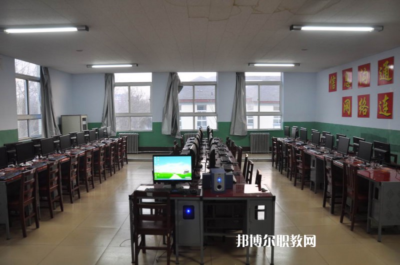 張家口正大新能源中等職業學校2022年報名條件、招生要求、招生對象