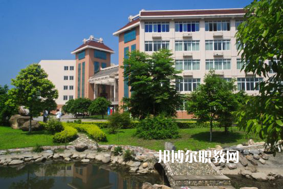 重慶五里店職業(yè)中學(xué)2022年報名條件、招生要求、招生對象 