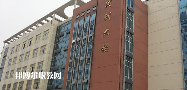 貴陽白云區職業技術學校2022年招生辦聯系電話