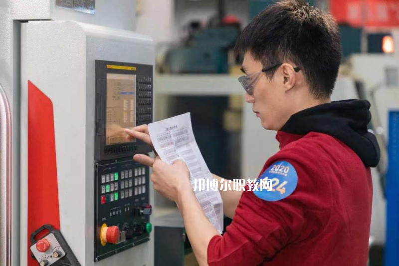 江蘇昆山第一中等專業學校2022年報名條件、招生要求、招生對象