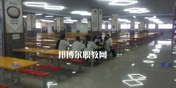 貴州首鋼水鋼技師學院2022年宿舍條件