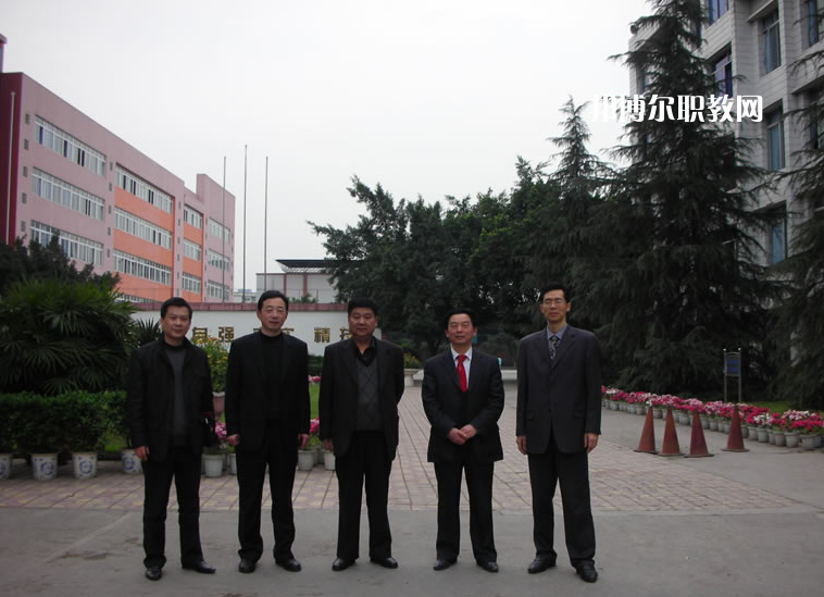 重慶巴南職業教育中心2022年招生錄取分數線
