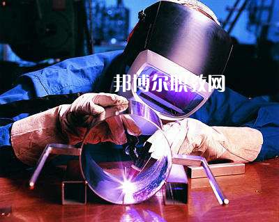 秦皇島燕成中等專業學校2022年報名條件、招生要求、招生對象