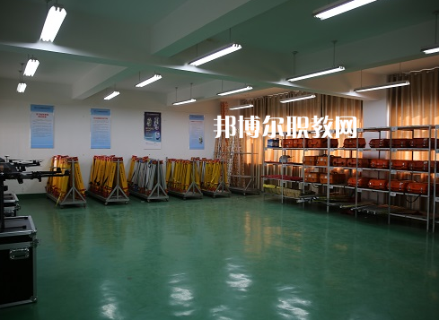 江蘇贛榆中等專業學校2022年招生辦聯系電話