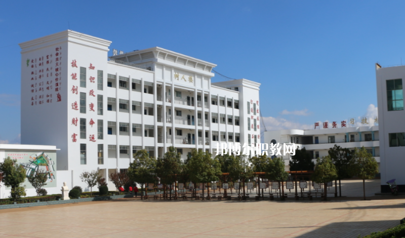 鹽源縣職業中學怎么樣、好不好