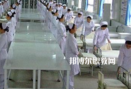 甘肅省中醫(yī)學(xué)校2022年報名條件、招生要求、招生對象