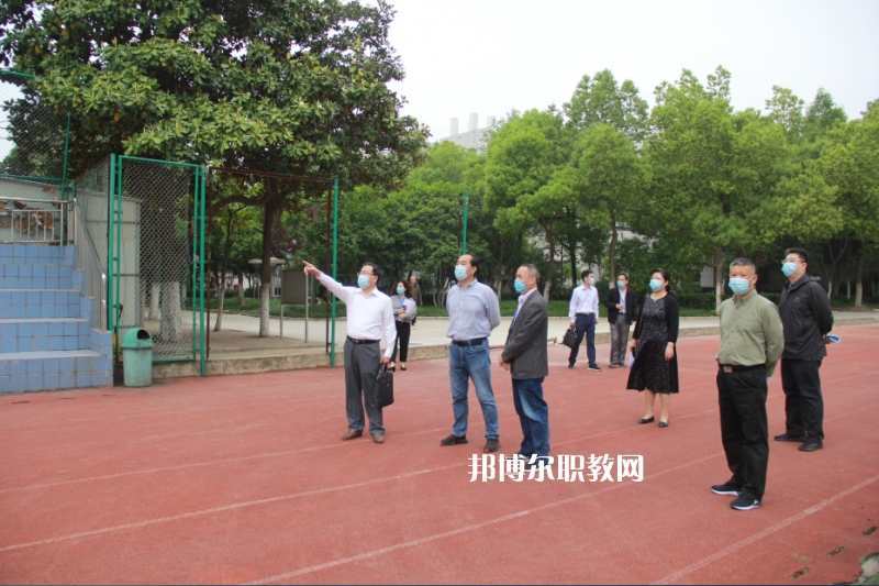 安徽公路工程技工學(xué)校2022年報名條件、招生要求、招生對象