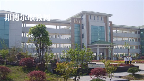 大理科技管理中等職業(yè)技術(shù)學(xué)校2022年報名條件、招生要求、招生對象