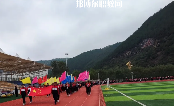 黃龍職業教育中心2022年招生辦聯系電話