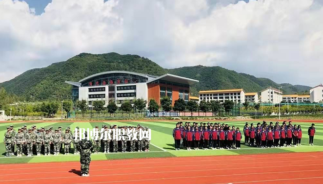 黃龍職業教育中心2022年報名條件、招生要求、招生對象