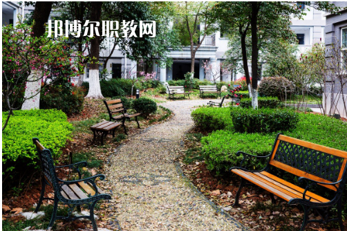 南京財(cái)經(jīng)高等職業(yè)技術(shù)學(xué)校2022年報(bào)名條件、招生要求、招生對(duì)象
