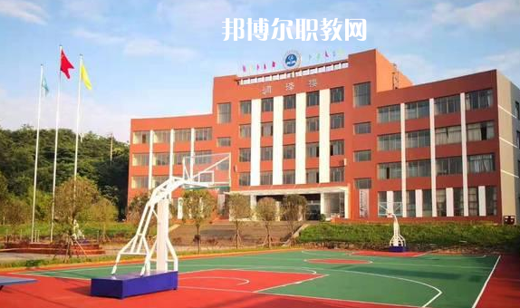 貴州貴陽市商貿學校2022年招生辦聯系電話