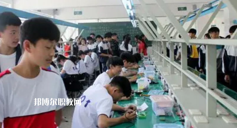滎經縣職業高級中學2022年有哪些專業