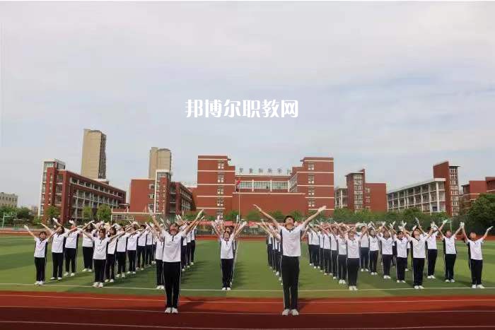滁州市旅游商貿(mào)學(xué)校2022年報名條件、招生要求、招生對象