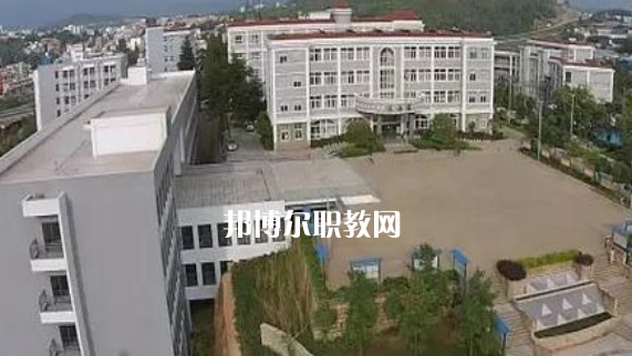 蘆山縣職業高級中學2022年招生辦聯系電話