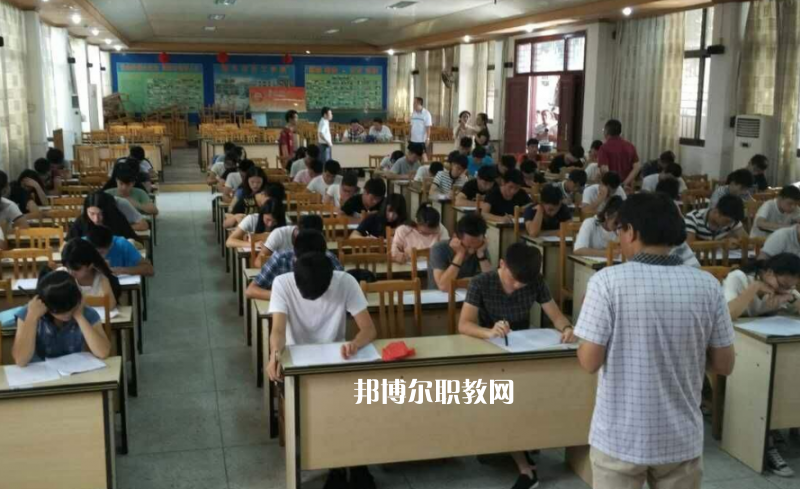 陸豐技工學(xué)校2022年報(bào)名條件、招生要求、招生對(duì)象