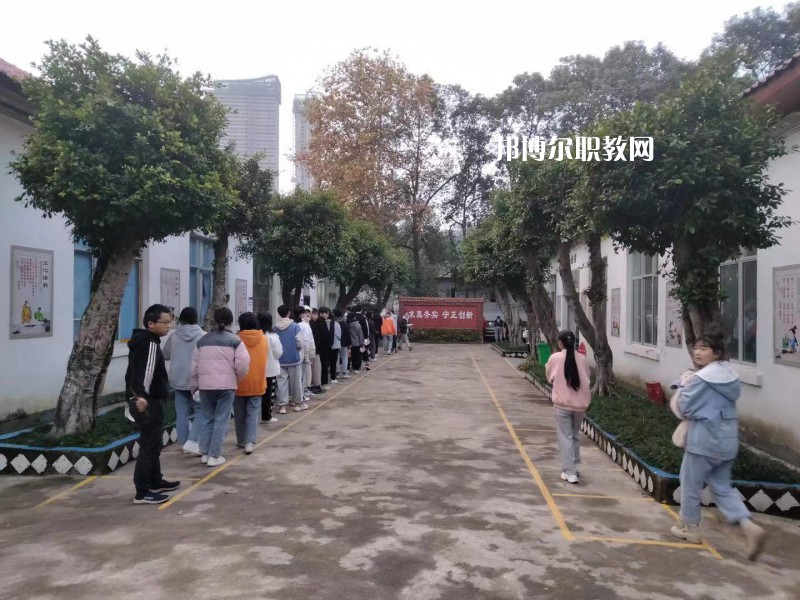 宜賓東方職業技術學校2022年有哪些專業