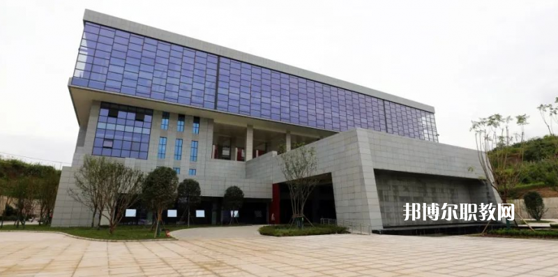 川南職業技術學校2022年地址在哪里