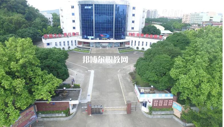 佛山順德區(qū)李偉強職業(yè)技術(shù)學(xué)校2022年招生辦聯(lián)系電話