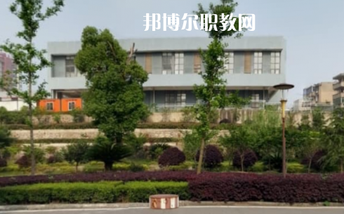 武漢江夏職業(yè)技術學校2022年地址在哪里