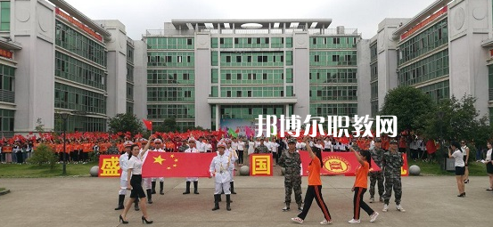 廣西科技商貿高級技工學校2022年報名條件、招生要求、招生對象