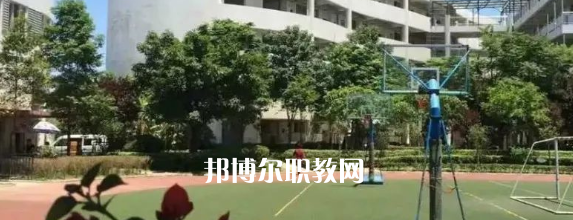 廣州白云工商技師學院怎么樣、好不好