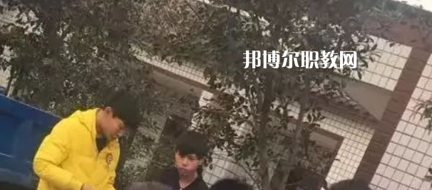 威遠縣聯想職業技術學校2023年地址在哪里