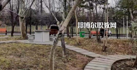 2023年達州理工職業(yè)技術(shù)學校學費、收費多少