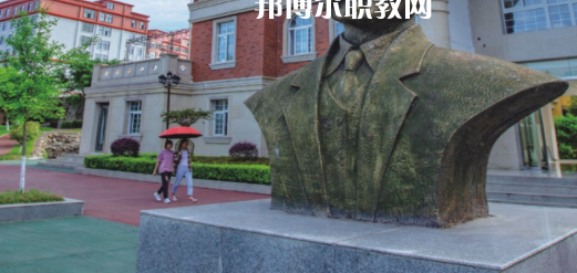 綿陽交通高級技工學(xué)校地址在哪里，哪個地區(qū)，哪個城市?