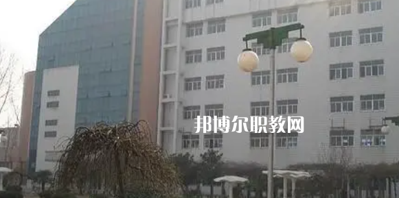江蘇省淮安技師學(xué)院地址在哪里，哪個(gè)地區(qū)，哪個(gè)城市?