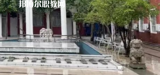 臺州市雙語實(shí)驗(yàn)學(xué)校地址在哪里，哪個(gè)地區(qū)，哪個(gè)城市?